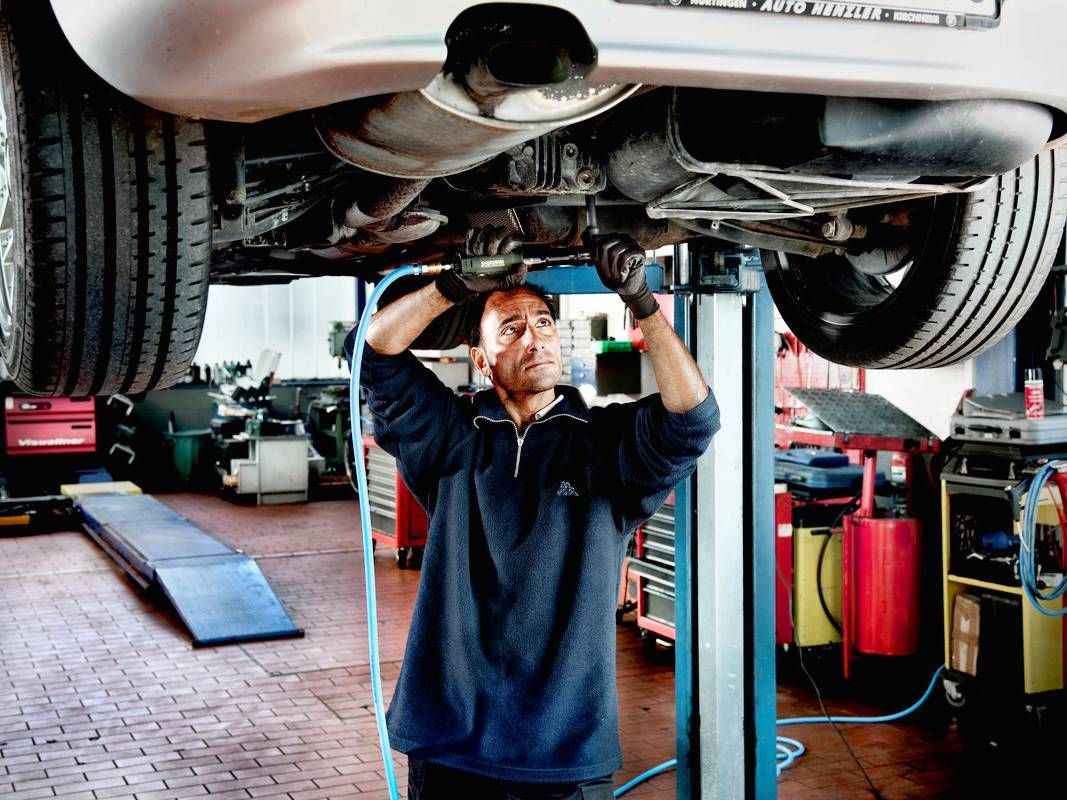 THIẾT BỊ CHO GARAGE Ô TÔ
